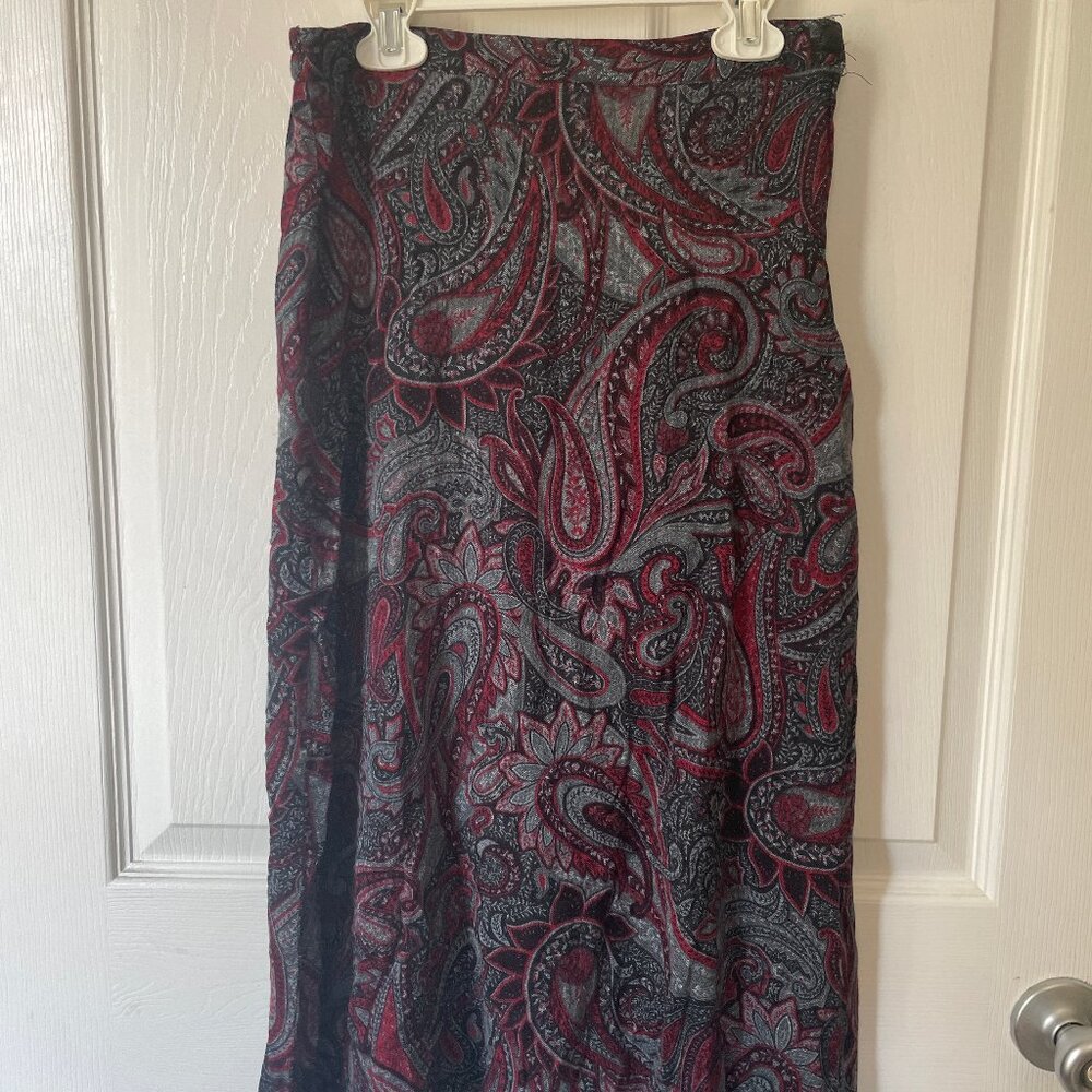 NFS Vintage red, gray, and black mid-length skirt